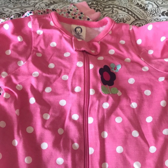 0-3 mo layette set - Picture 2 of 5